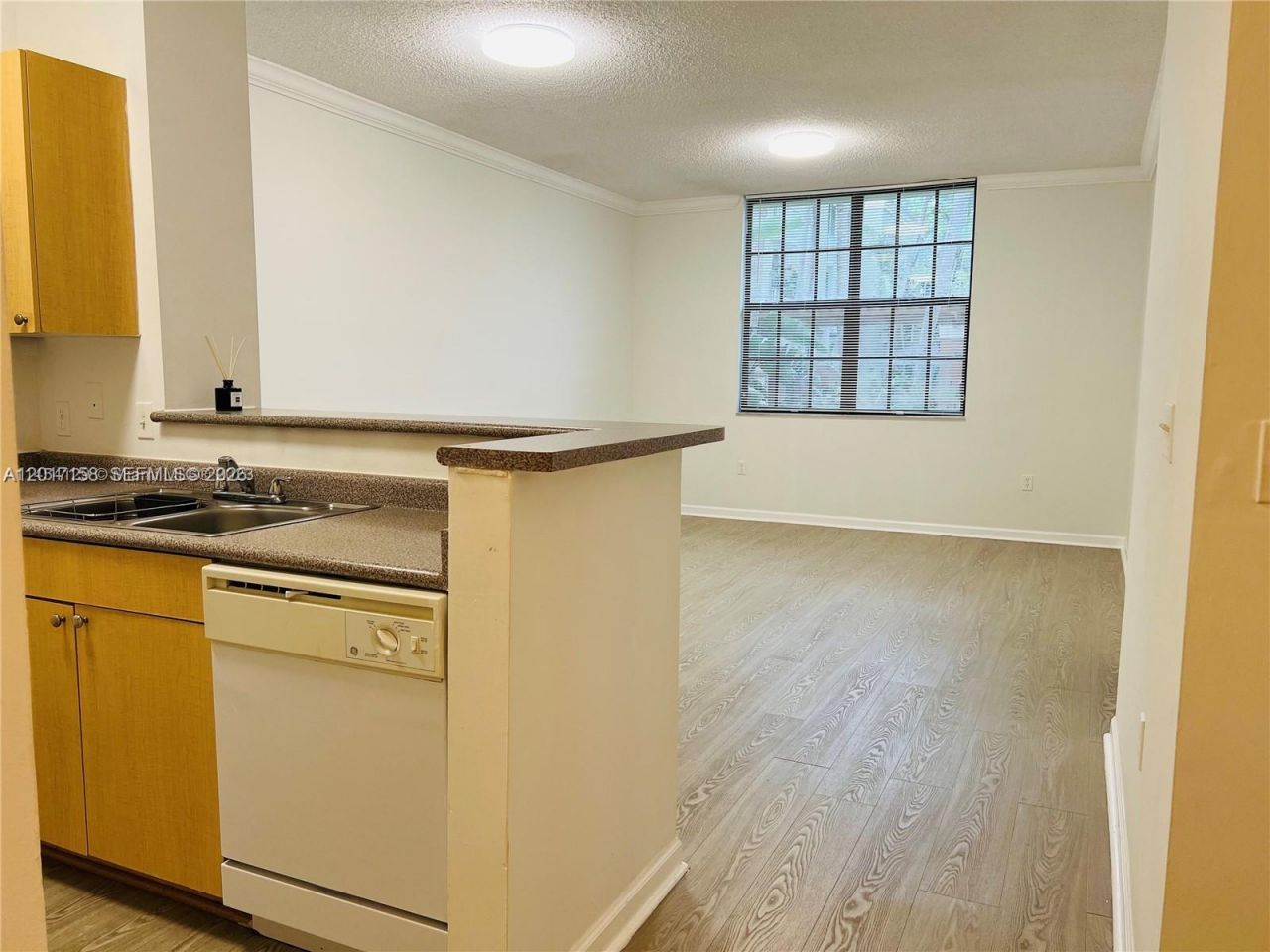 1900 Van Buren St , Unit 111B, Hollywood, FL 33020 Photo