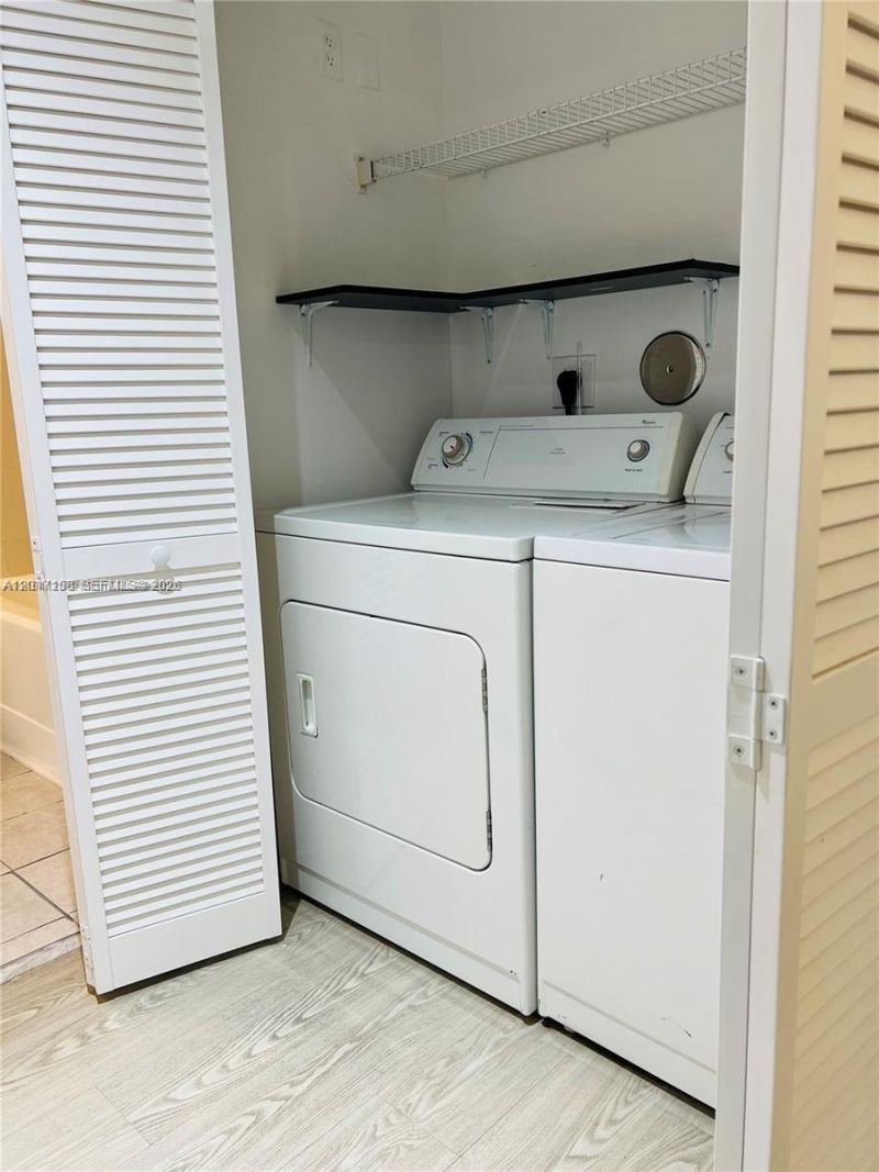 1900 Van Buren St , Unit 111B, Hollywood, FL 33020 Photo
