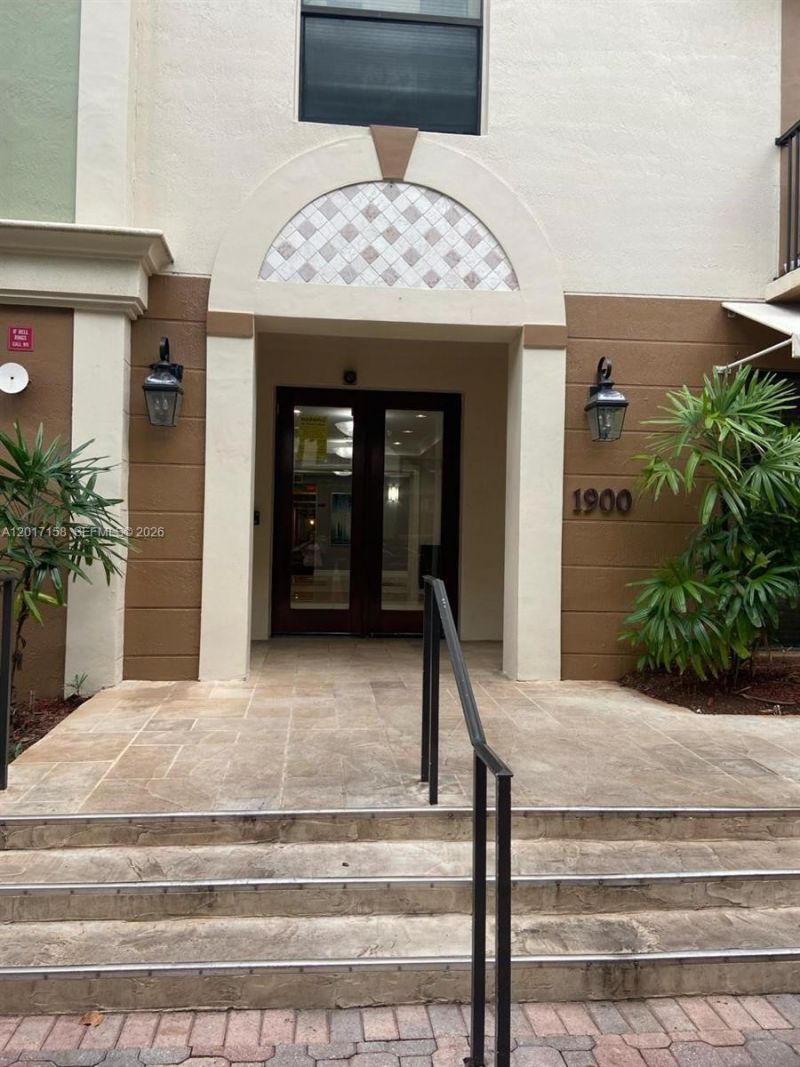 1900 Van Buren St , Unit 111B, Hollywood, FL 33020 Photo