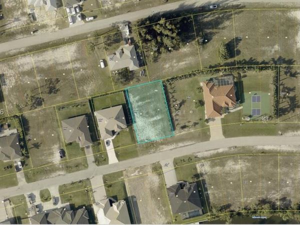 3217 NW 21st St, Cape Coral, FL 33993