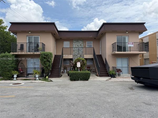 10810 SW 4th St , Unit 4, Sweetwater, FL 33174