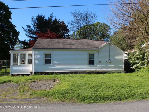 10 Ravish Road, Hudson, NY 12534