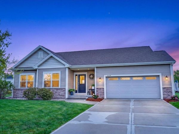 6658 Prairie Creek Road, Windsor, WI 53598