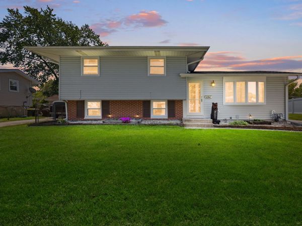 2947 189th Street , Lansing, IL 60438