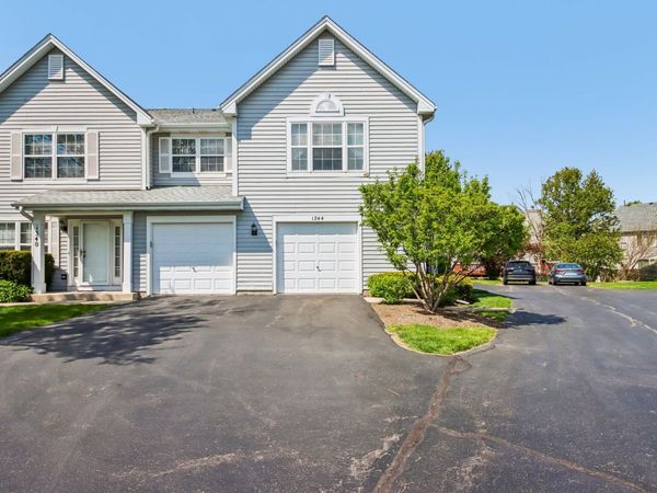 1344 Orleans Drive , Mundelein, IL 60060