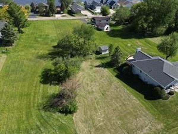 951 Lake Summerset Road, Davis, IL 61019