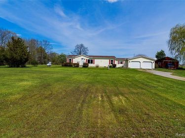 3800 Klam Road, Oregon Twp, MI 48421