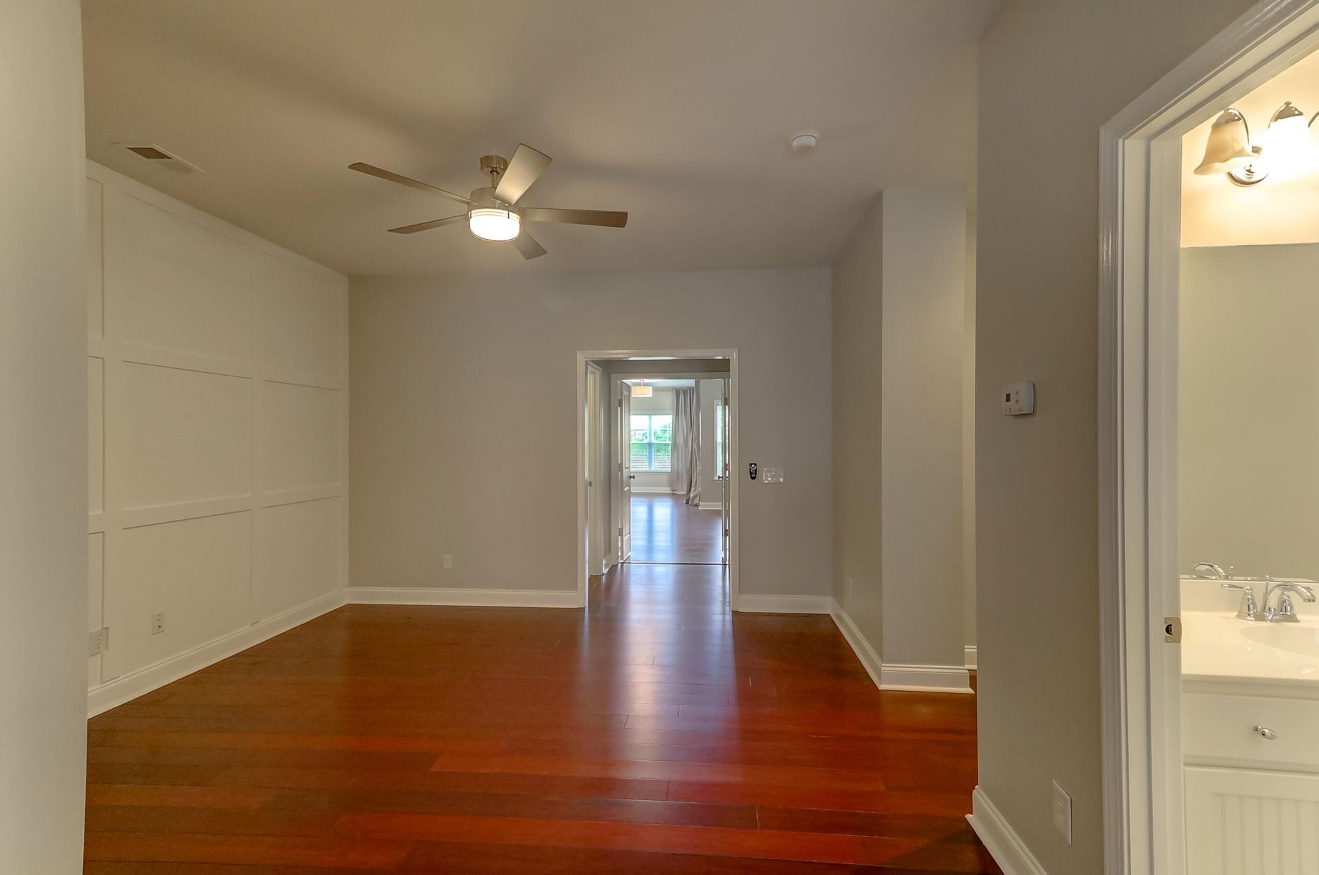 2069 Kings Gate Photo 23