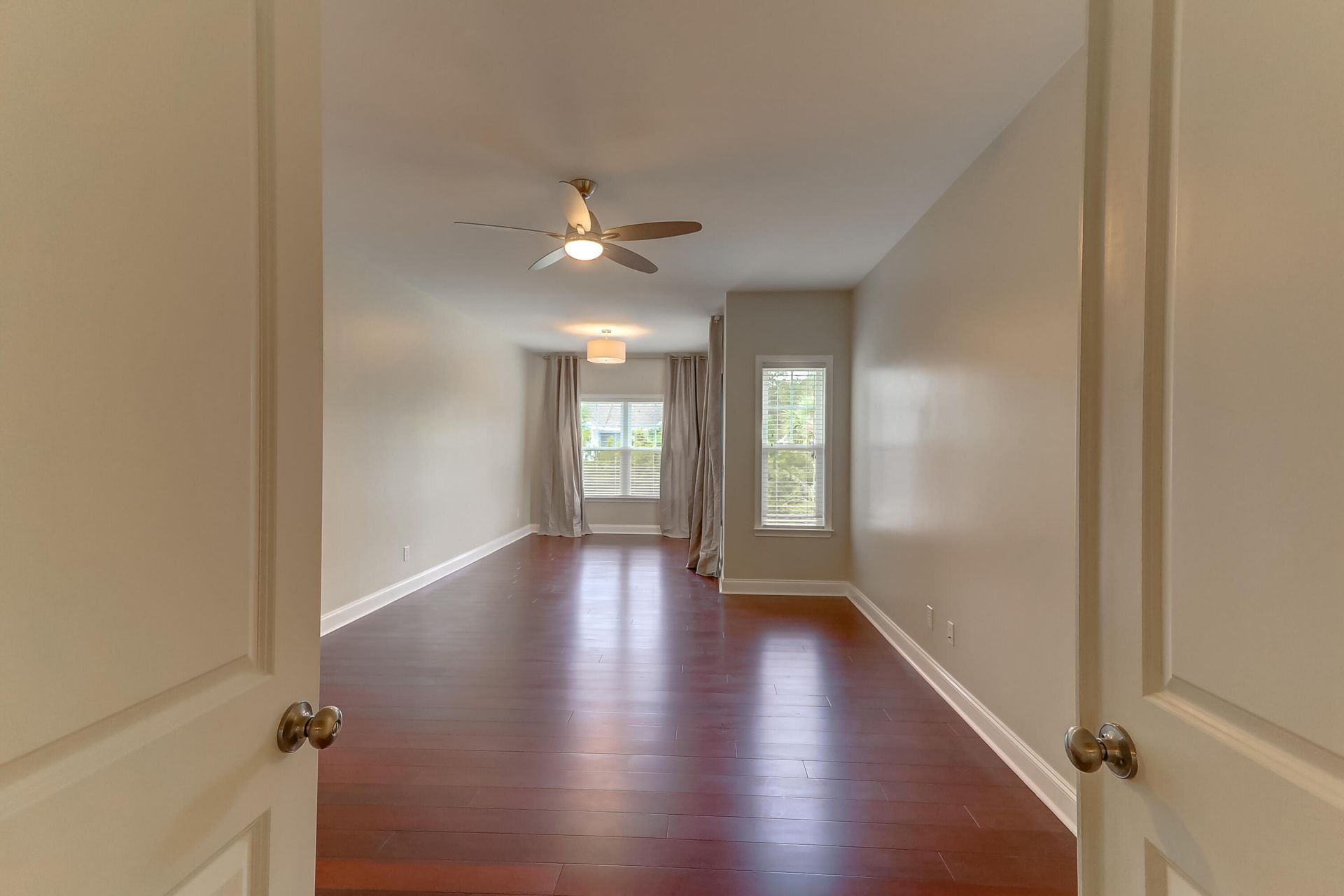 2069 Kings Gate Photo 27