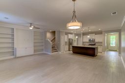 2069 Kings Gate photo 4