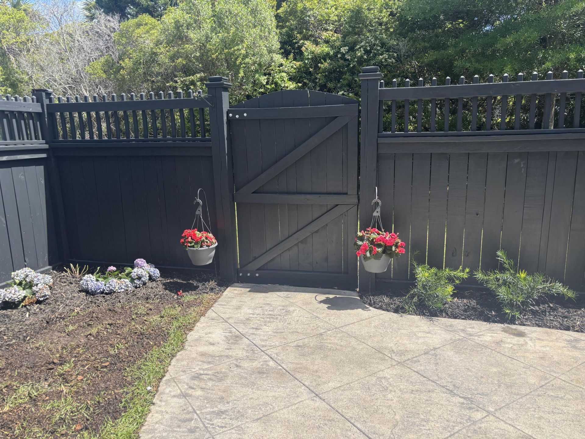 2069 Kings Gate Photo 37