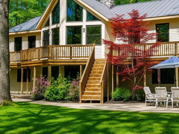 125 Dubonnet Trail, Interlochen, MI 49643