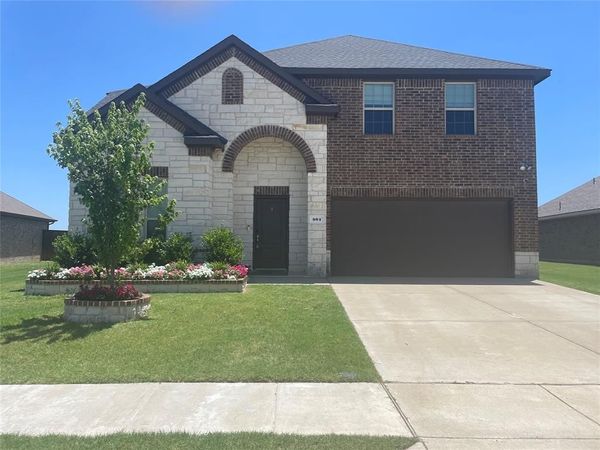 564 Declaration Way, Fate, TX 75189