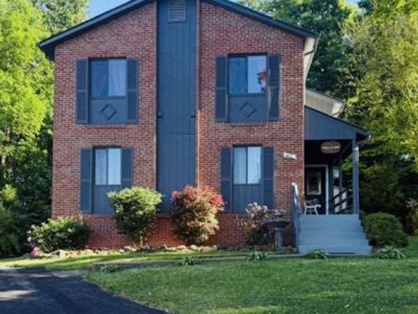 211 KEYES COURT, STERLING, VA 20164