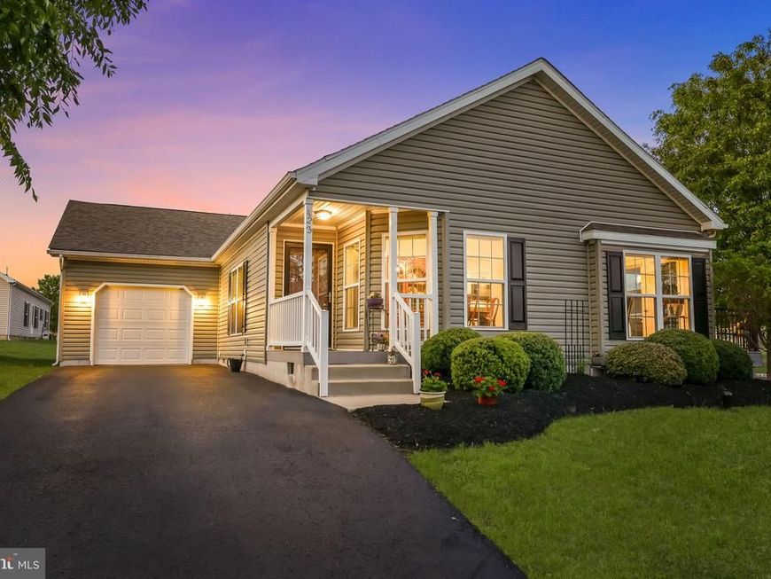 423 Delphinium Way, Blue Bell, PA 19422 Main Photo