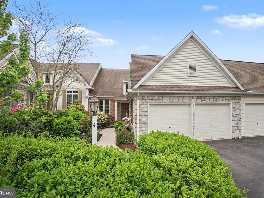 4 Upper Green, Lancaster, PA 17602 Main Photo