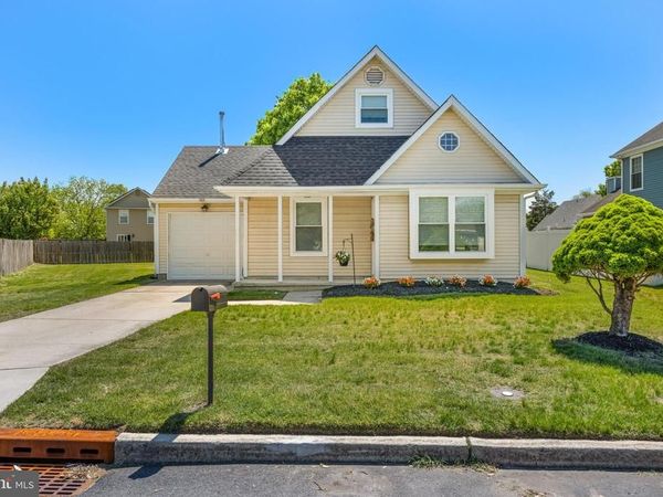 20 FOX LANE, SWEDESBORO, NJ 08085