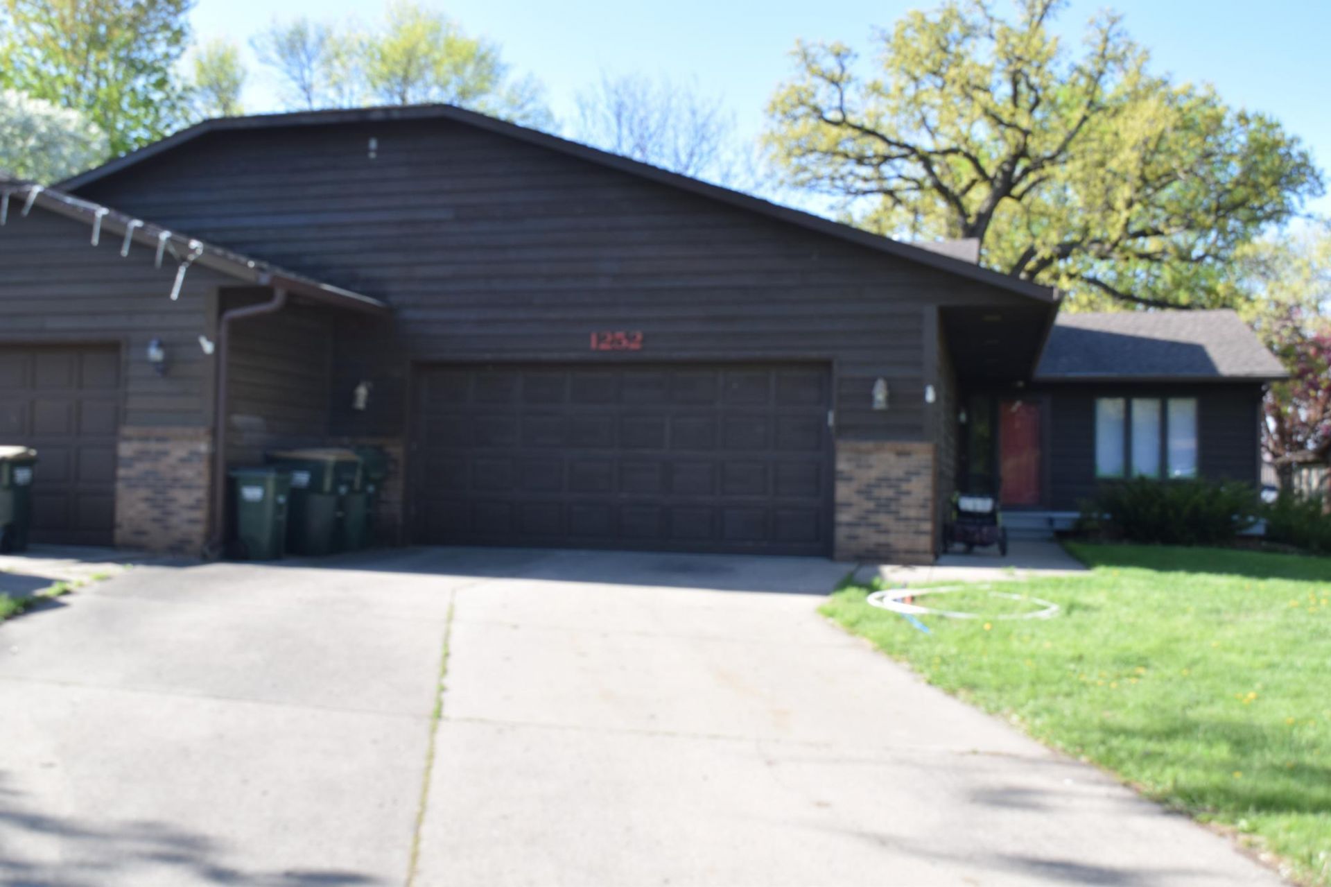 1252 Rolling Oaks Lane NW, Hutchinson, MN 55350