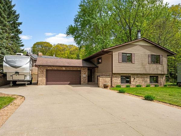 2850 Pheasant Circle, Mound, MN 55364