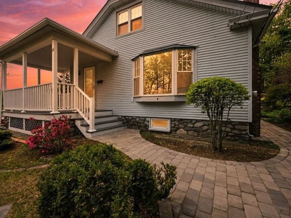 18 Maple St, Auburn, MA 01501