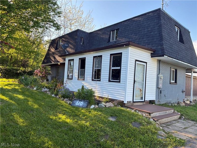 610 Orrville Street NW, Massillon, OH 44647 Photo 3