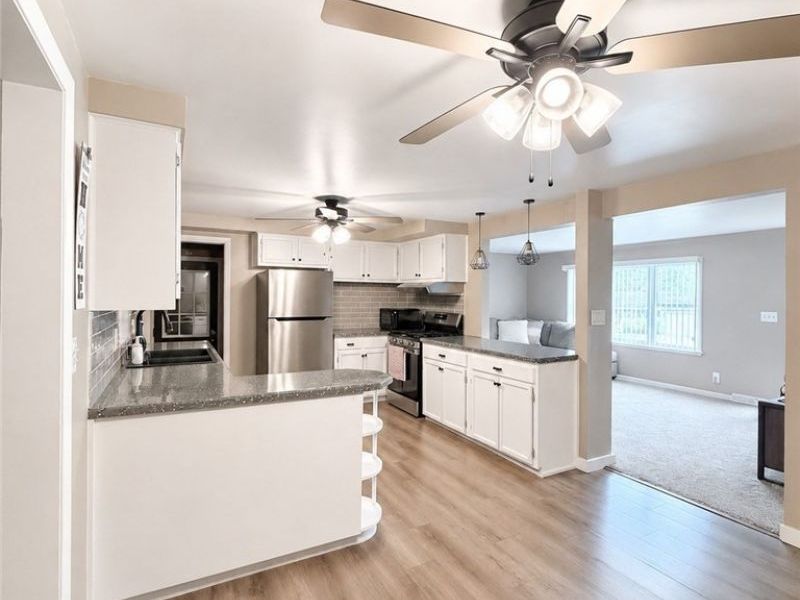 1046 Wilshire Drive, Youngstown, OH 44511 Photo 4