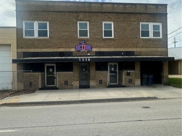 1318 Warrensville Center Road , Cleveland Heights, OH 44121