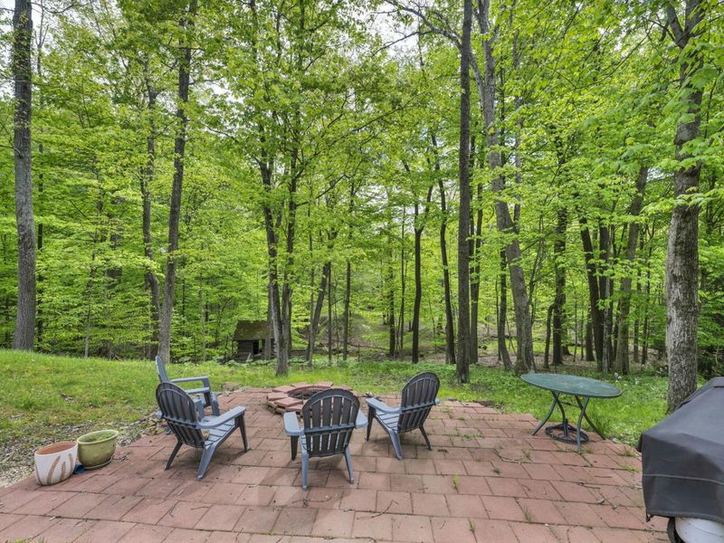 410 Apple Hill Drive N, Howard, OH 43028 Photo 18