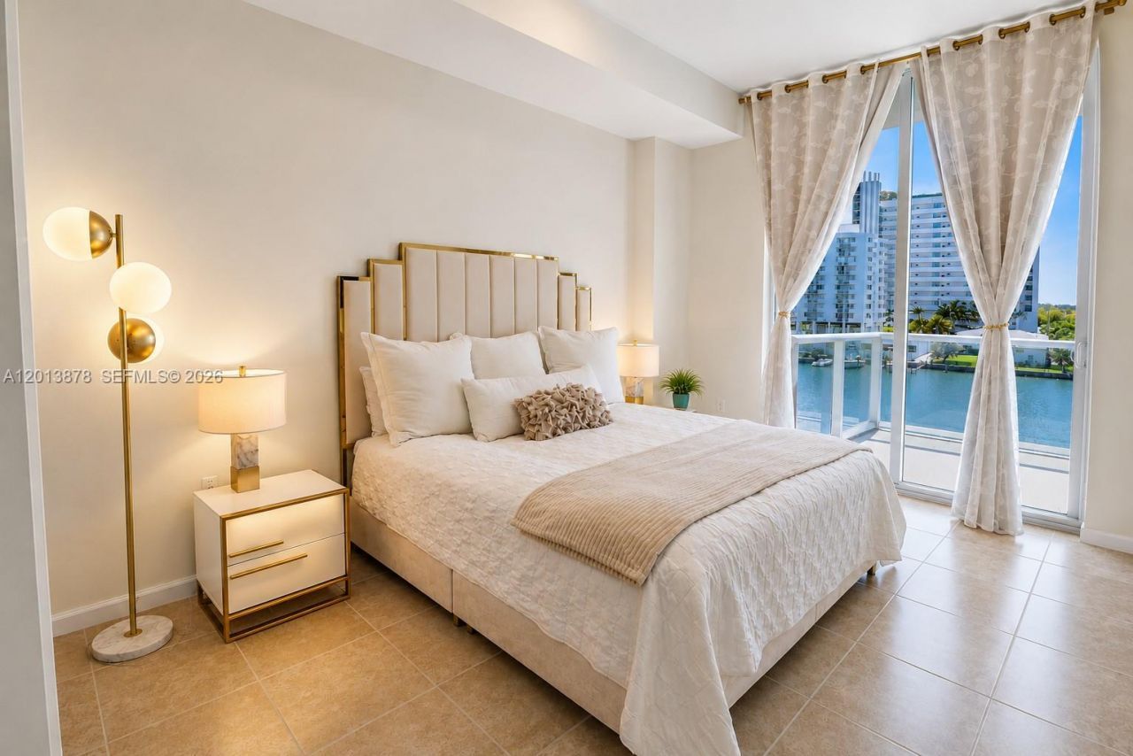 7930 East Dr, Unit 506, North Bay Village, FL 33141 Photo