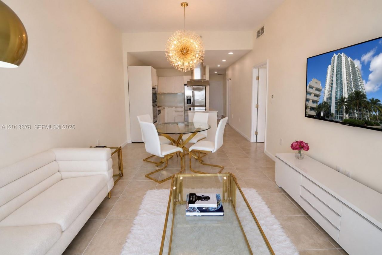 7930 East Dr, Unit 506, North Bay Village, FL 33141 Photo