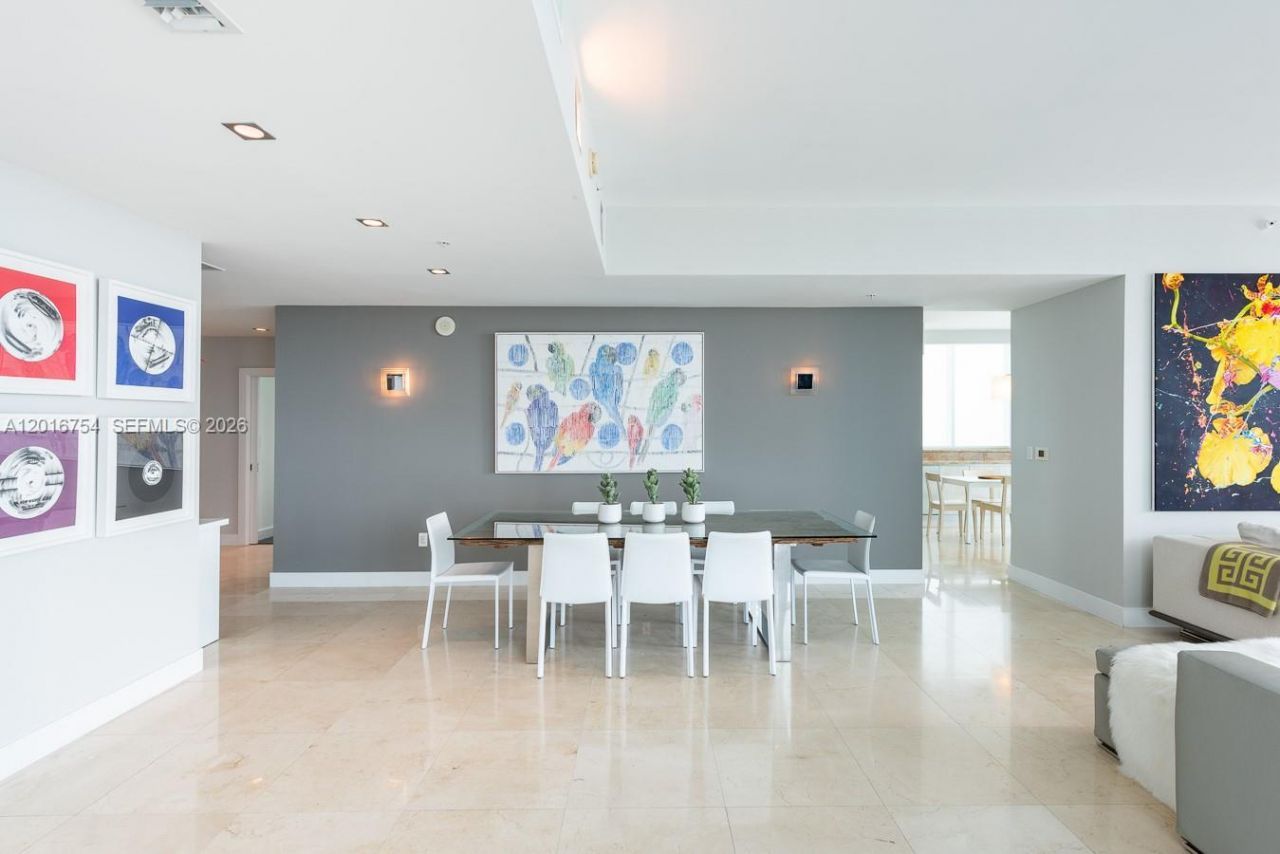 50 S Pointe Dr , Unit 3302, Miami Beach, FL 33139 Photo
