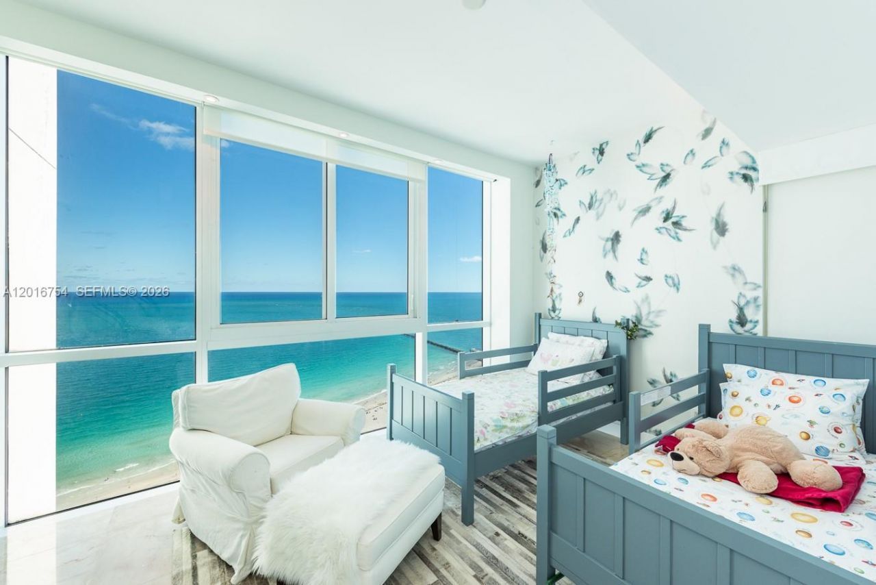 50 S Pointe Dr , Unit 3302, Miami Beach, FL 33139 Photo