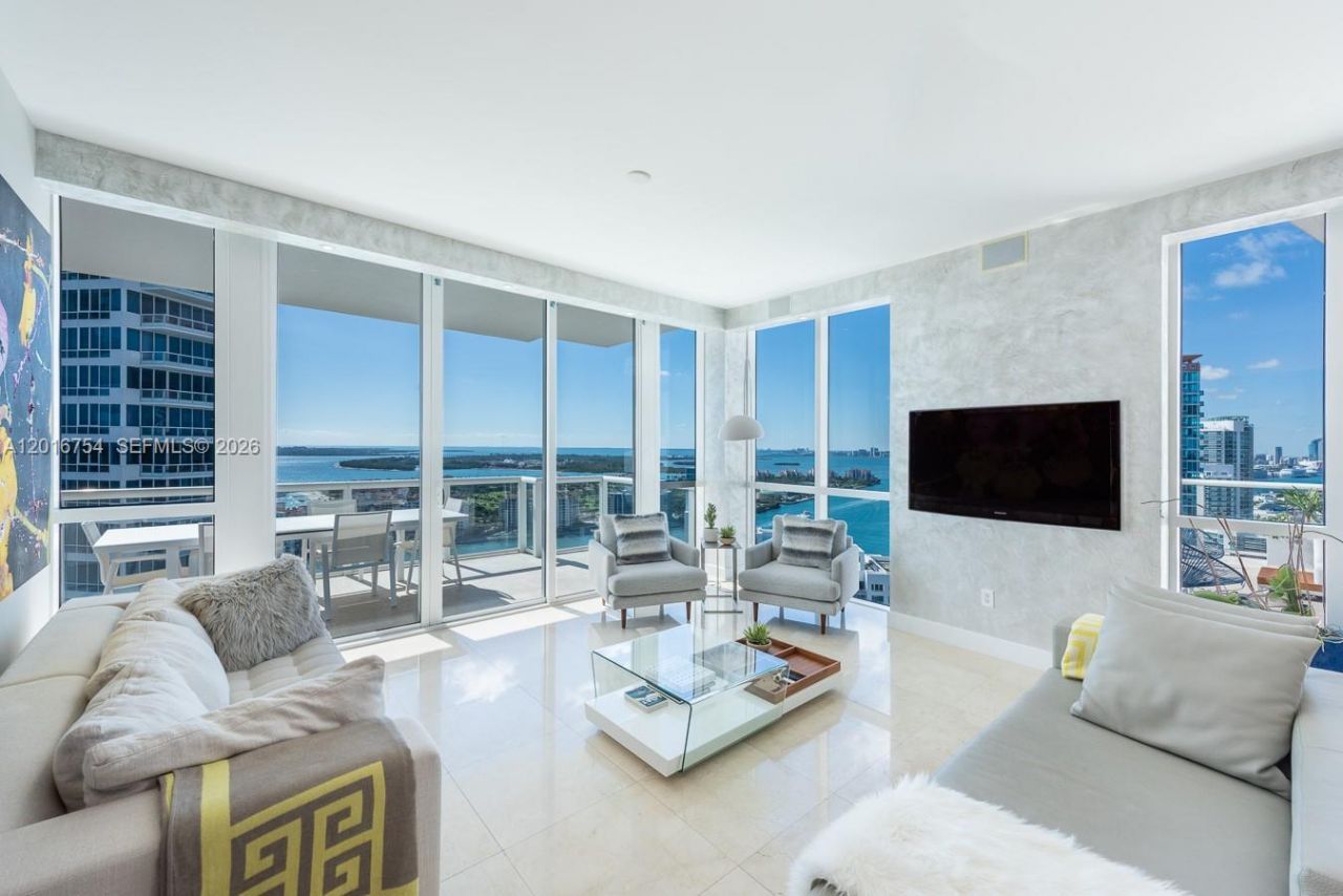 50 S Pointe Dr , Unit 3302, Miami Beach, FL 33139 Photo