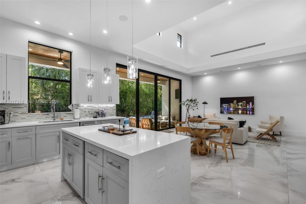 1010 Genoa St, Coral Gables, FL 33134 Photo