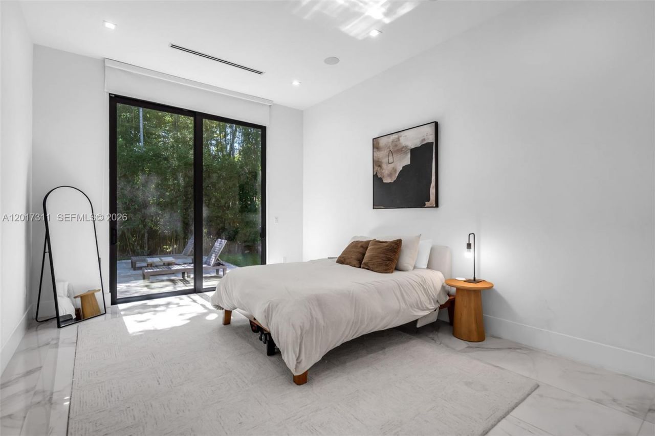 1010 Genoa St, Coral Gables, FL 33134 Photo
