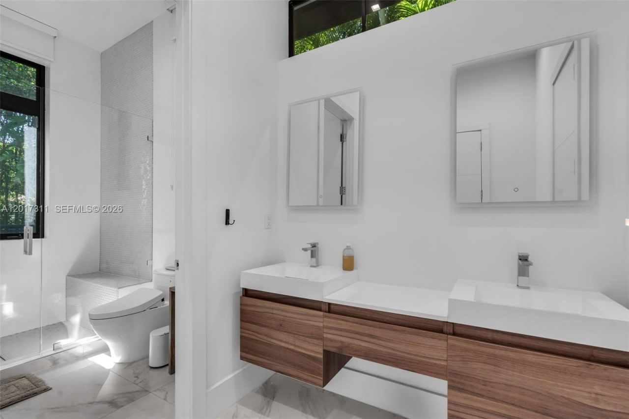 1010 Genoa St, Coral Gables, FL 33134 Photo