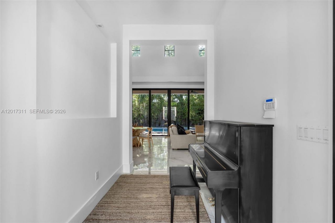1010 Genoa St, Coral Gables, FL 33134 Photo