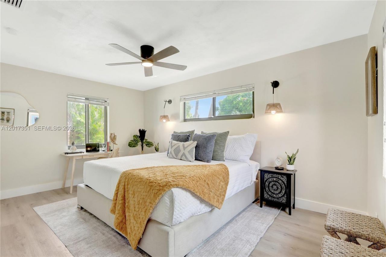 1737 NE 7th Ter , Fort Lauderdale, FL 33305 Photo