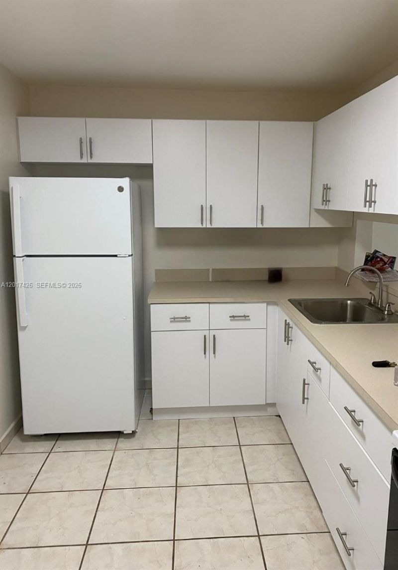 8035 SW 107th Ave , Unit 203, Miami, FL 33173 Photo