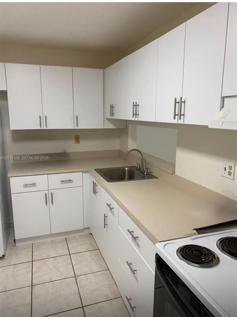 8035 SW 107th Ave , Unit 203, Miami, FL 33173 Photo