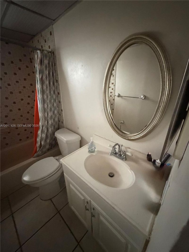 8035 SW 107th Ave , Unit 203, Miami, FL 33173 Photo