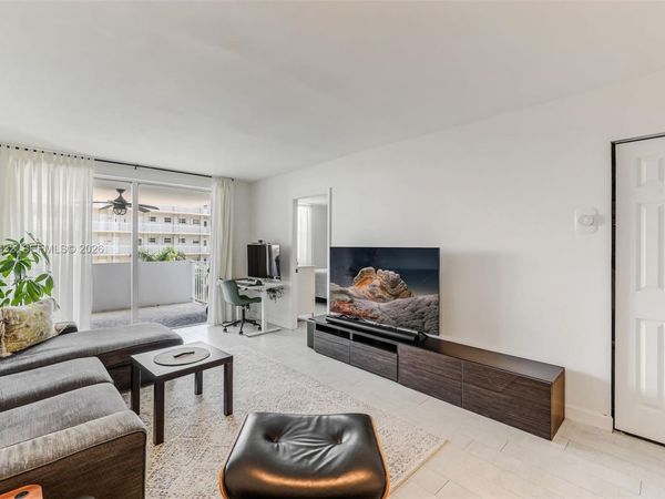 1331 Lincoln Rd, Unit 704, Miami Beach, FL 33139