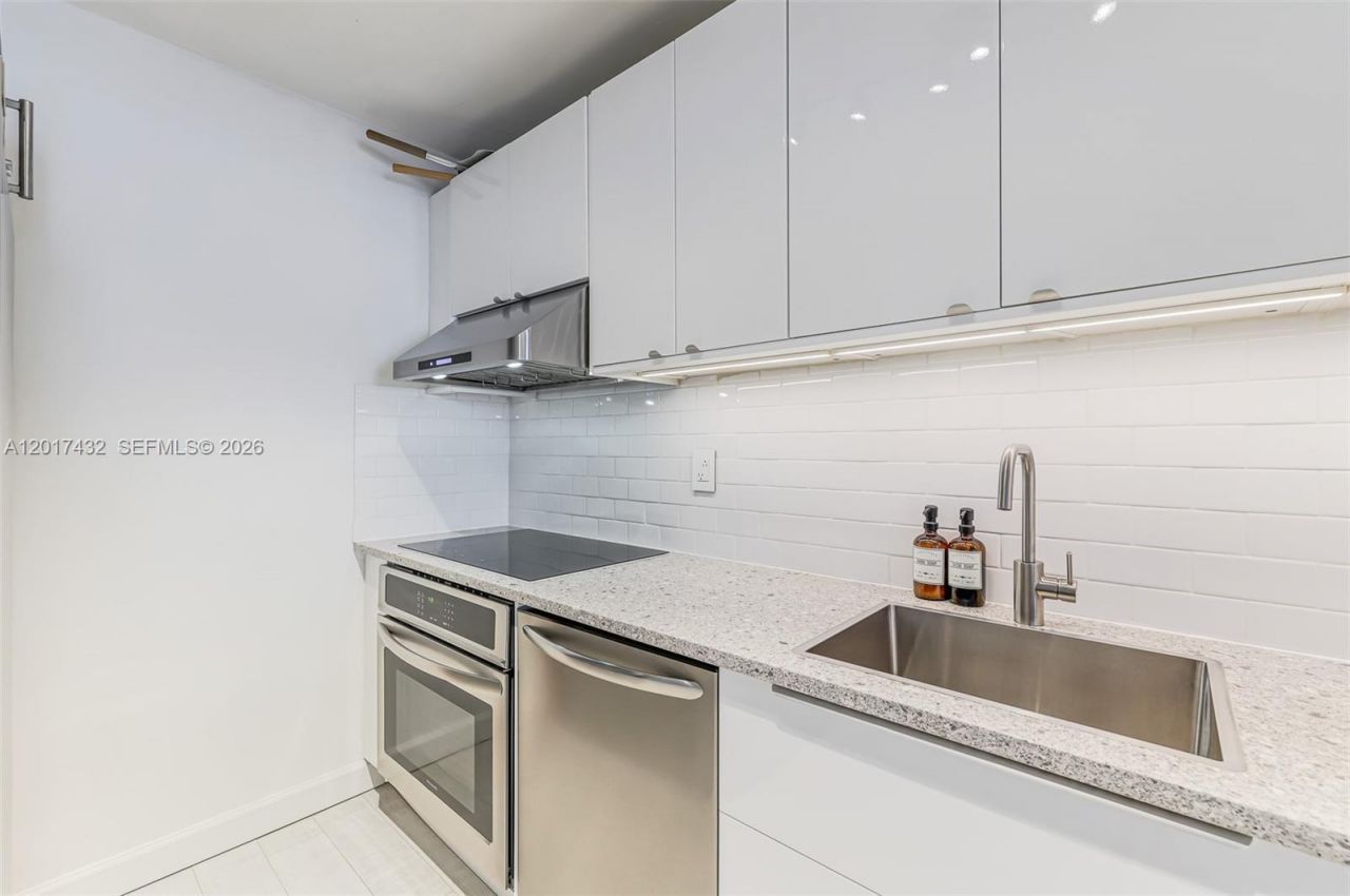1331 Lincoln Rd , Unit 704, Miami Beach, FL 33139 Photo