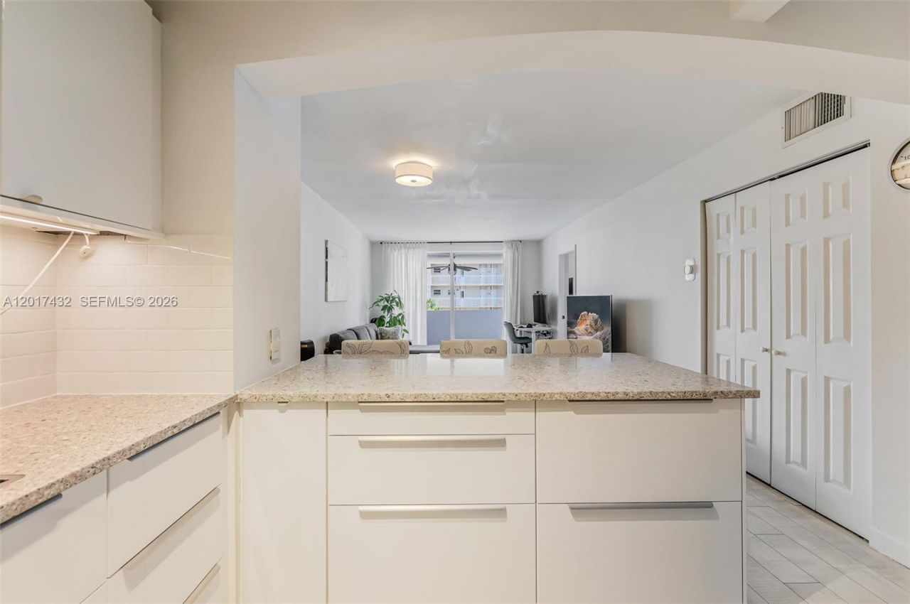1331 Lincoln Rd, Unit 704, Miami Beach, FL 33139 Photo