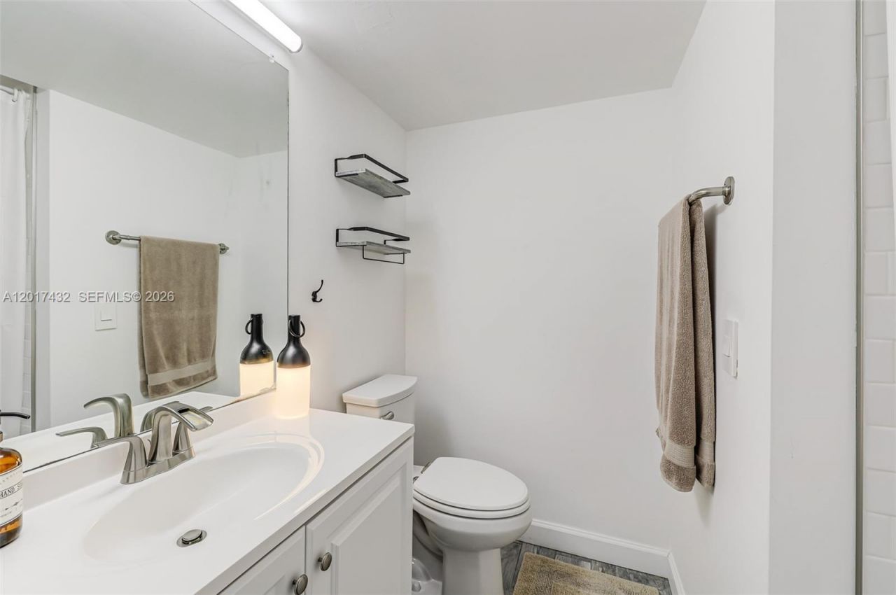1331 Lincoln Rd, Unit 704, Miami Beach, FL 33139 Photo