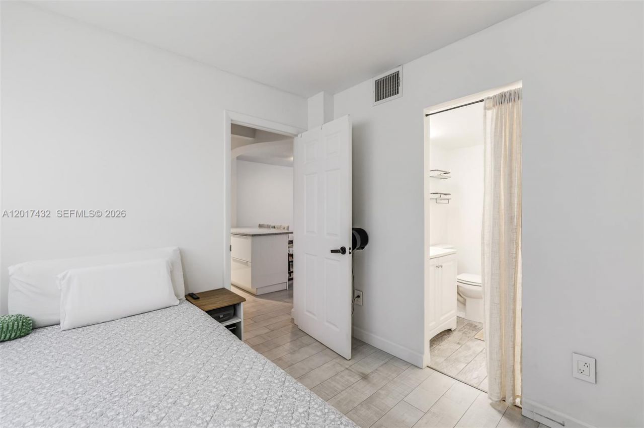 1331 Lincoln Rd , Unit 704, Miami Beach, FL 33139 Photo