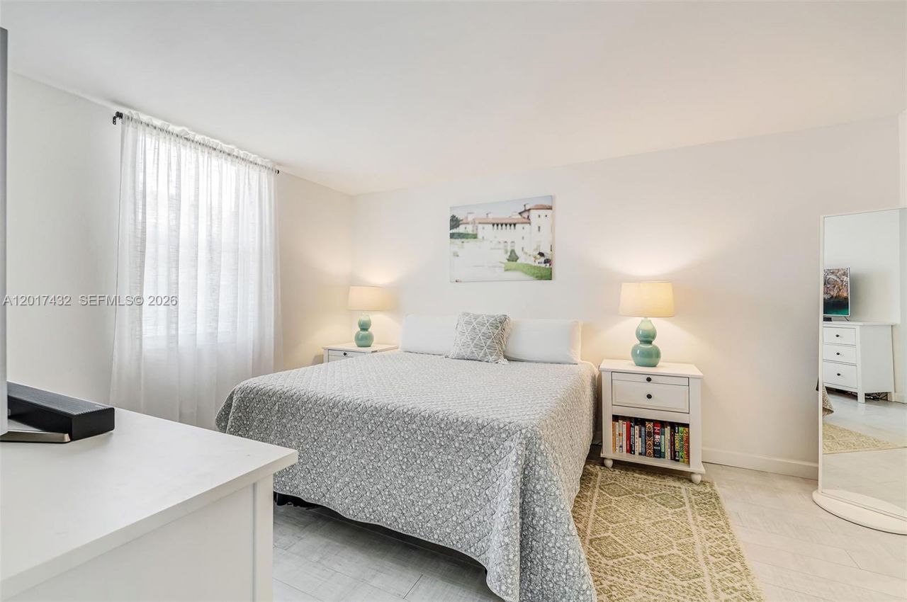 1331 Lincoln Rd , Unit 704, Miami Beach, FL 33139 Photo