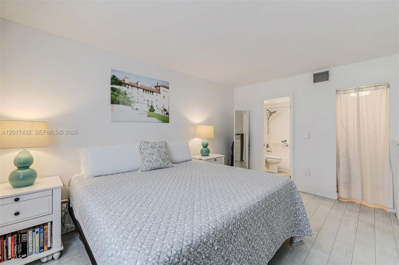 1331 Lincoln Rd , Unit 704, Miami Beach, FL 33139 Photo