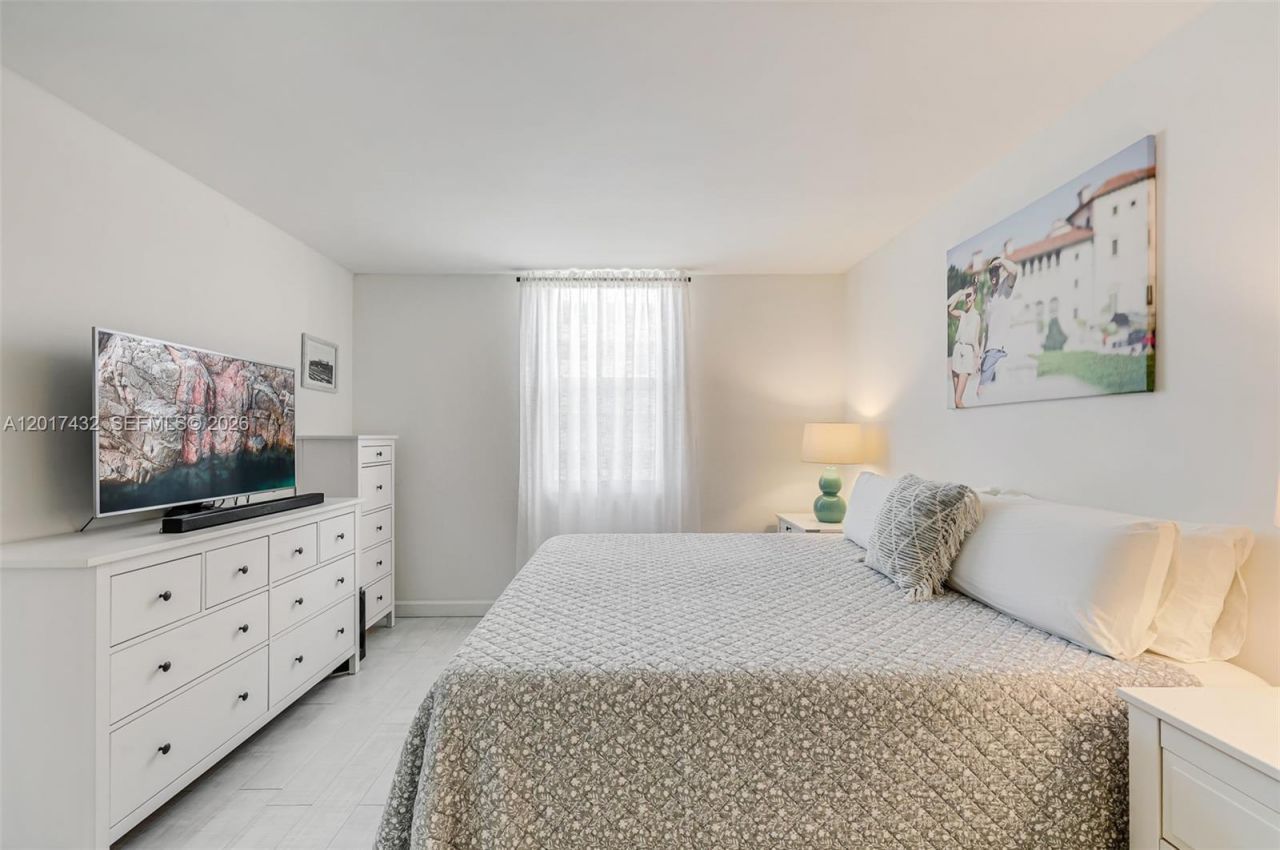 1331 Lincoln Rd , Unit 704, Miami Beach, FL 33139 Photo