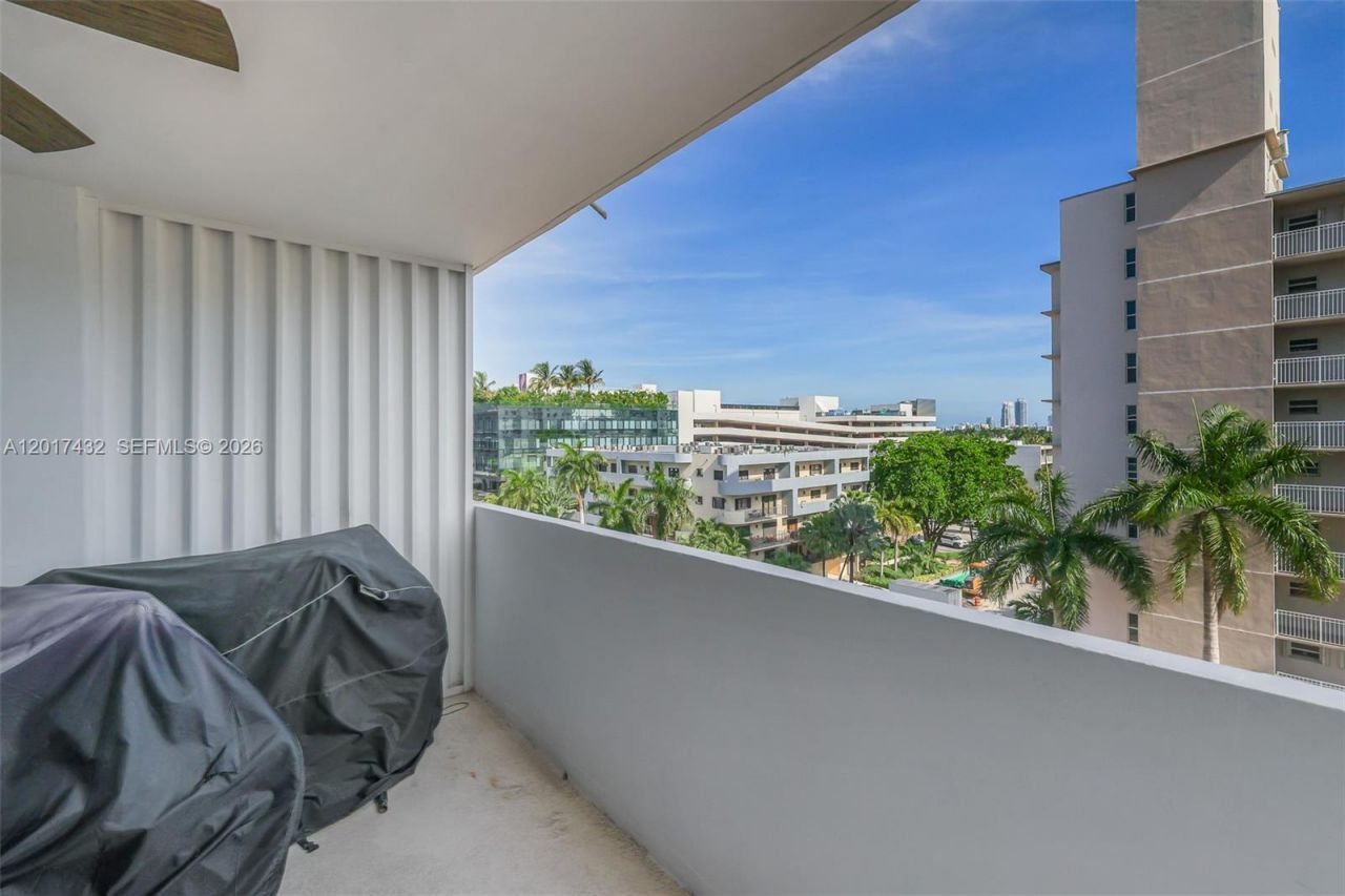 1331 Lincoln Rd , Unit 704, Miami Beach, FL 33139 Photo